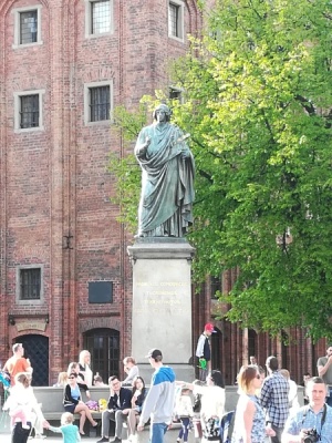 Pomnik M. Kopernika